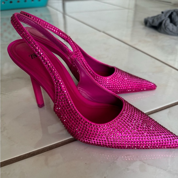 Zara embellished hot pink heels - Picture 4 of 6